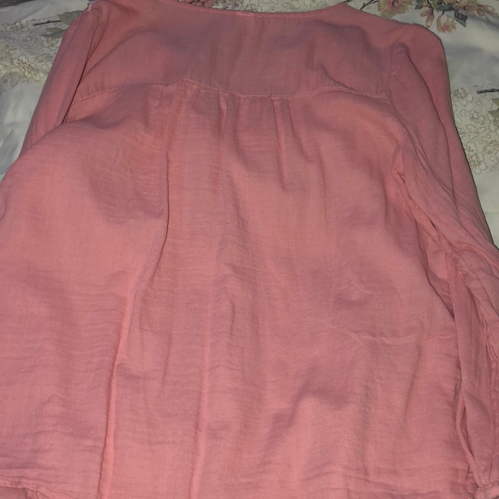 Top - Picture 2 of 2